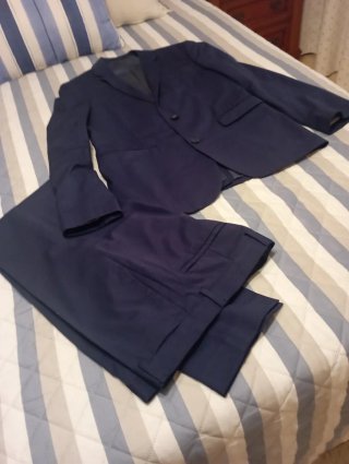 Traje azul marino talla 38