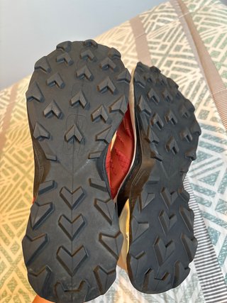 Zapatillas Salomon Montaña Rojas Talla 42