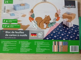 Set Sellos y Cartulinas para manualidades y Scrap