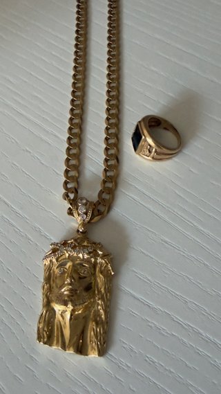 Cadena y colgante oro 14k Jesús
