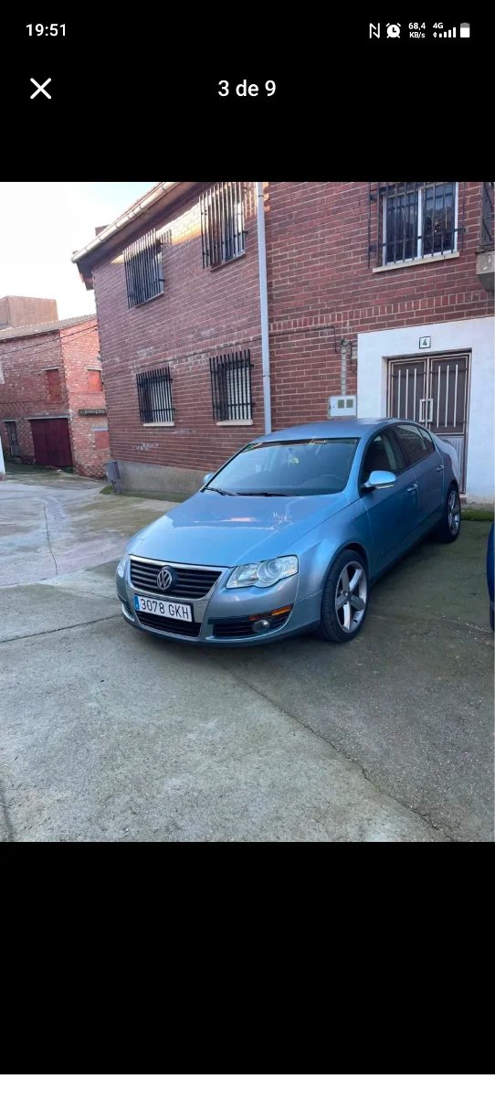 Volkswagen Passat 2010 - foto 1