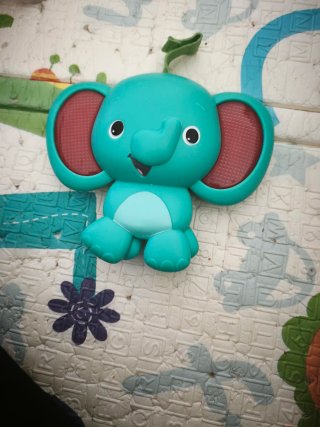 Gimnasio para bebé con arco y peluches