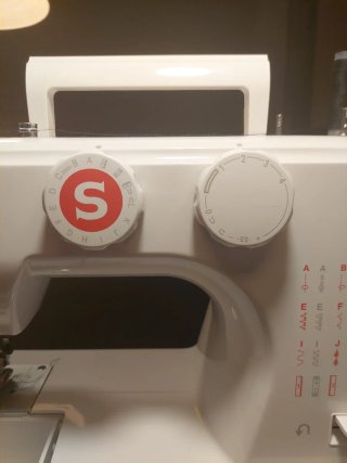 Máquina de coser Singer SM24