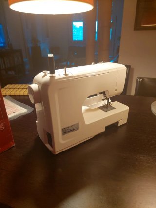 Máquina de coser Singer SM24