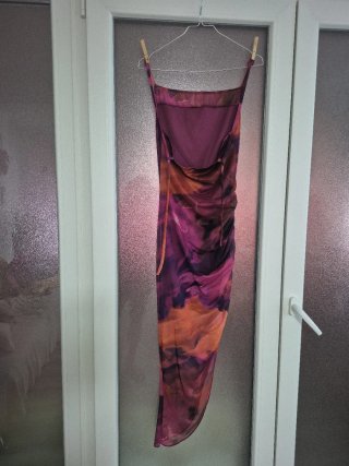 Vestido fiesta estampado naranja y rosa