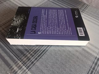 La casa oscura una novela de Alex Barclay