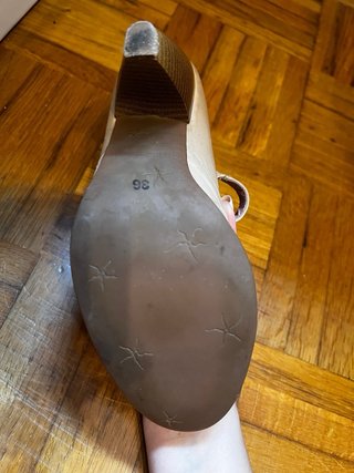 Zapatos tacón piel real T-strap beige talla 36