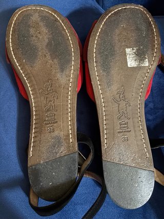 Sandalias Marni en Piel Roja, Burdeos y Negra