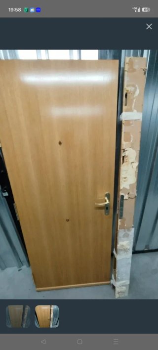 Puerta blindada madera