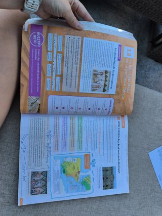 Geografía e Historia, 2 secundaria. Revuela