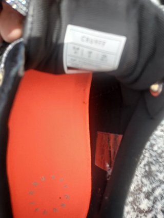 Zapatillas deportivas negras y multicolor