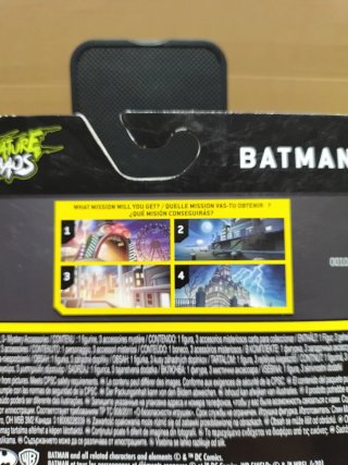 Figura Batman DC 10cm con 3 Accesorios Sorpresa