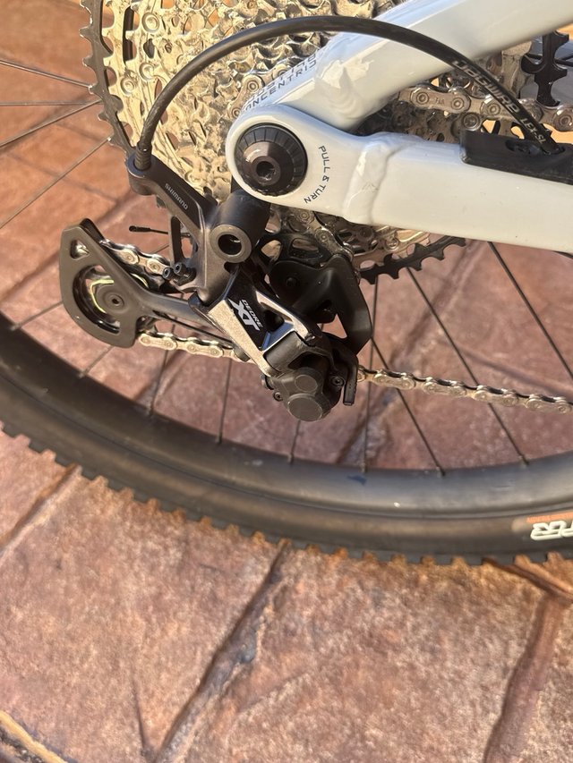 Bicicleta Eléctrica Orbea Rise 2023