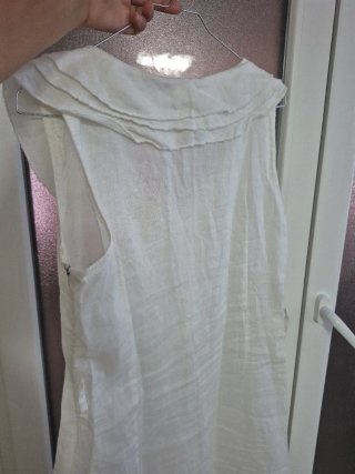 Vestido blanco con volantes