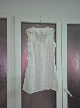 Vestido blanco con volantes