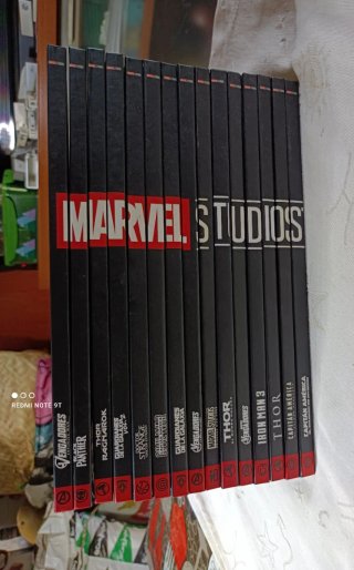 Colección Marvel Studios 15 Tomos + DVD