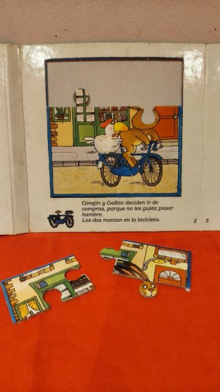 Conejin y gallito van de compras