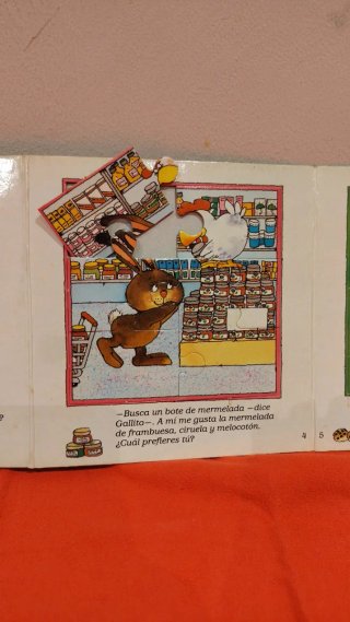 Conejin y gallito van de compras