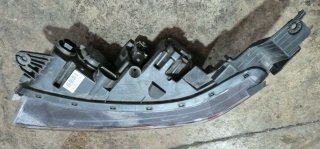 Faro Izquierdo SsangYong Tivoli