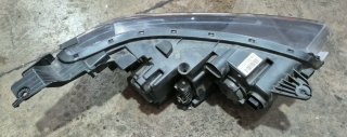 Faro Izquierdo SsangYong Tivoli