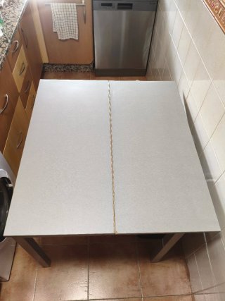 Mesa extensible cocina cristal y metal