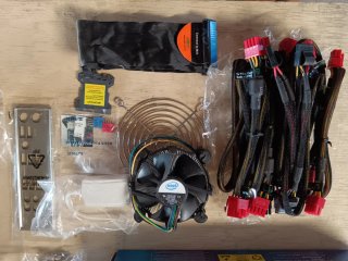 Accessori e cavi per assemblaggio PC ASUS