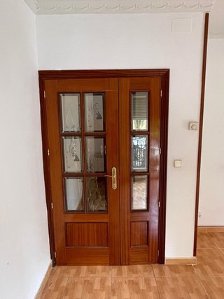 Puertas de madera con marco