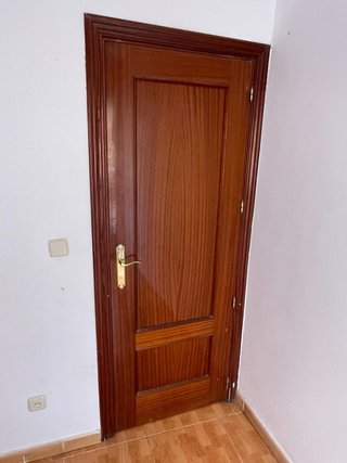 Puertas de madera con marco