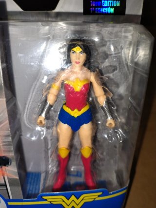 Figura Wonder Woman DC 10cm con 3 Accesorios