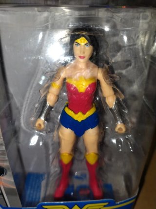Figura Wonder Woman DC 10cm con 3 Accesorios
