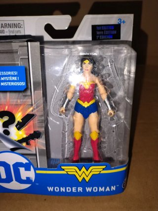 Figura Wonder Woman DC 10cm con 3 Accesorios