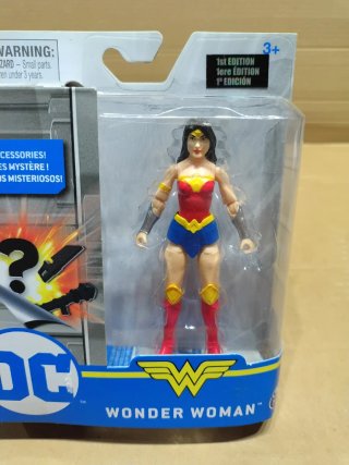 Figura Wonder Woman DC 10cm con 3 Accesorios