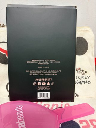 Espejo Huda Beauty Corazón Rosa