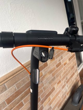 Patinete Eléctrico Negro poco uso como nuevo