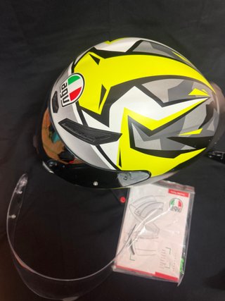 Casco AGV Integral con 3 Pantallas