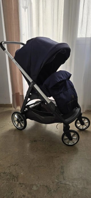 Silla de paseo Inglesina Aptica azul