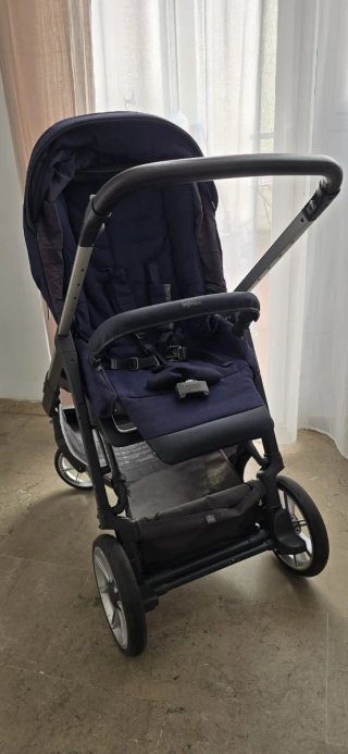Silla de paseo Inglesina Aptica azul