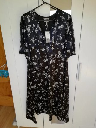 Dos Vestidos H&M boda sin estrenar Talla XXL