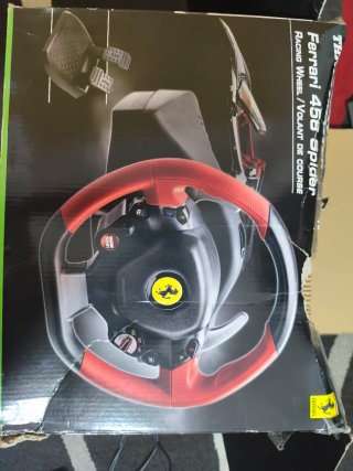 Xbox One S + volante de carreras