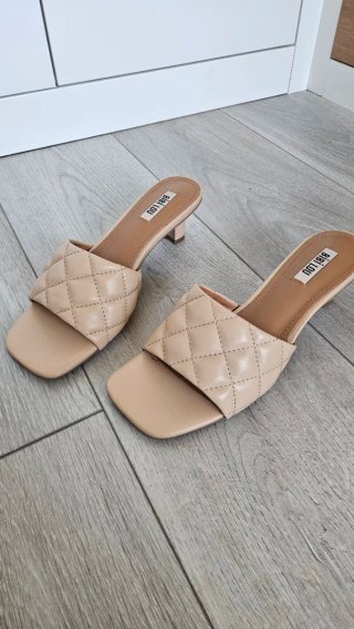 Sandalias Bibi Lou tacón corto T.38