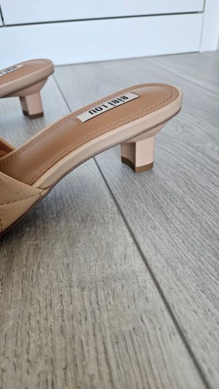 Sandalias Bibi Lou tacón corto T.38
