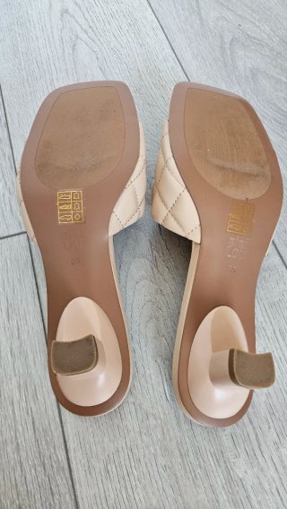Sandalias Bibi Lou tacón corto T.38
