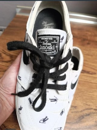 Zapatillas Nike SB Blancas con Dibujos