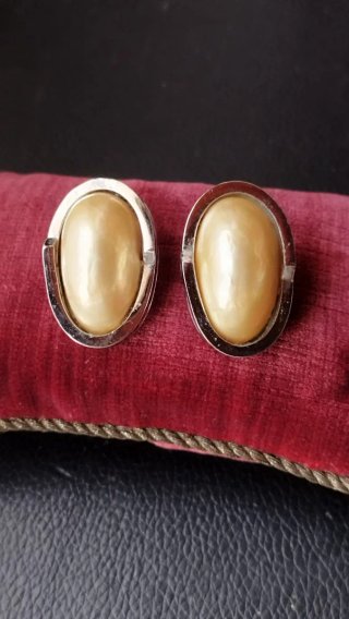 Pendientes vintage dorados y plateados