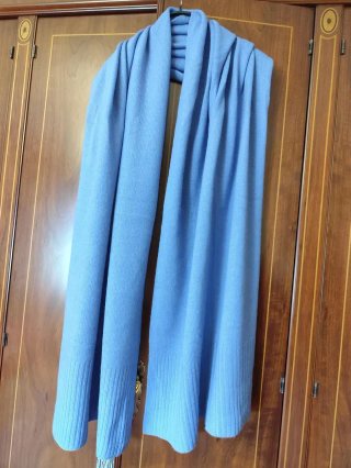 Bufanda azul oversize ligera