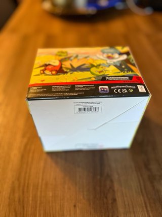 Mini latas display Pokémon TCG