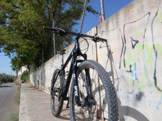 MTB 29" - FOX 32 - Shimano XT Muy cuidada
