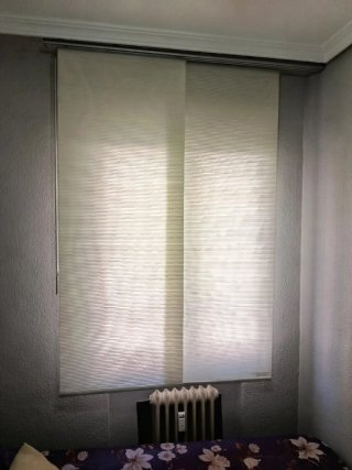 Estor beige con varilla