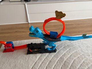 Hot Wheels Desafío Urbano Dinosaurio