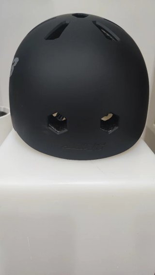Casco de patinaje AL13 negro